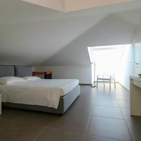 Modern With Views Of Ortigia *